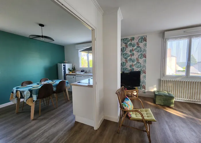 La Maison Des étoiles * Chazé-Henry